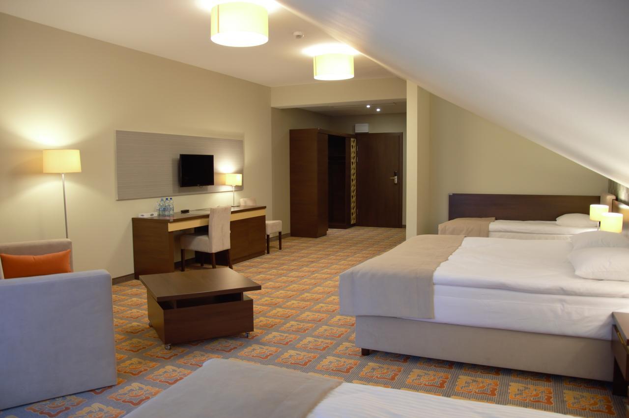 Hotel Via Baltica Łomża Extérieur photo