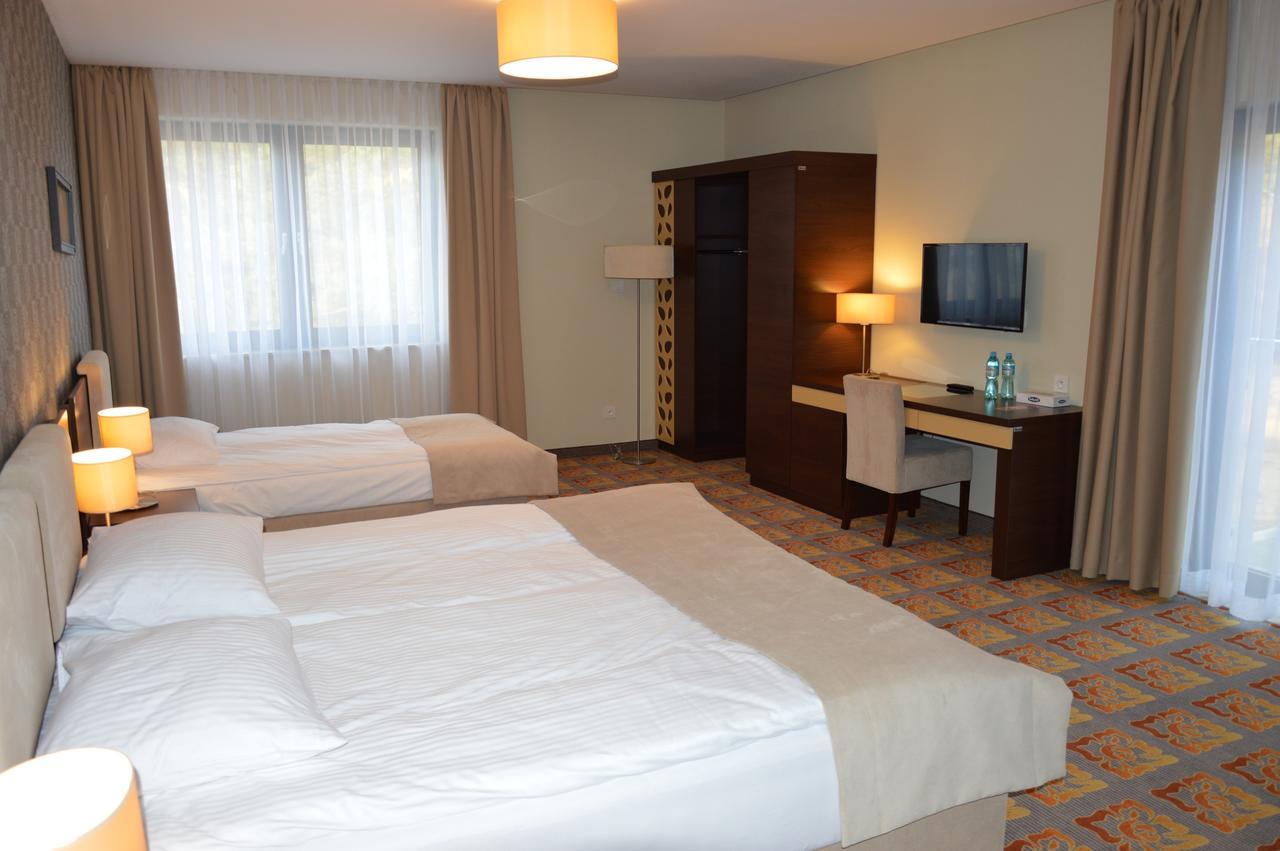 Hotel Via Baltica Łomża Extérieur photo
